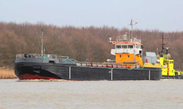950m³ Self Propelled Split hopper Barge