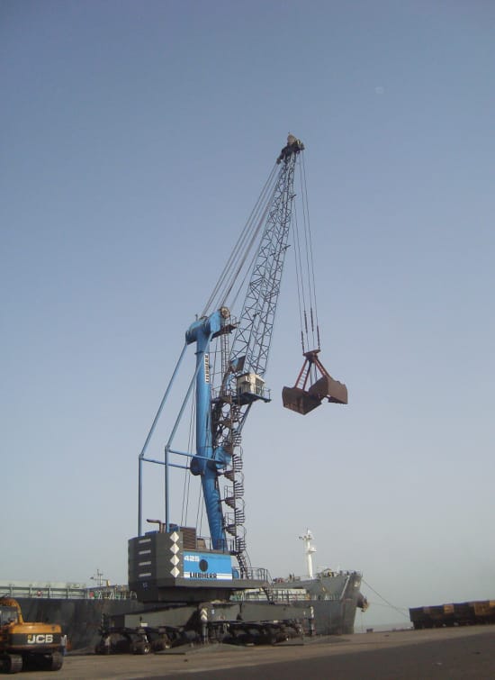 Liebherr - LHM425 Harbour crane 